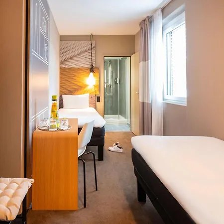 Hotel Ibis Centre 3*